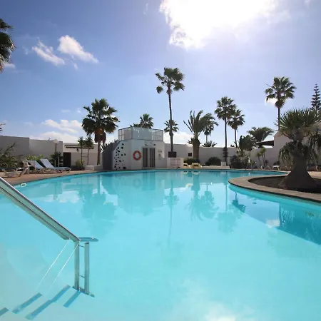 Casa De Mas En Playa Bastian Costa Teguise