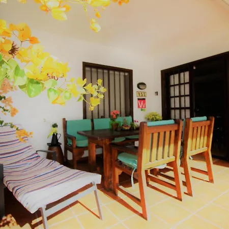 Apartment Casa De Mas En Playa Bastian *